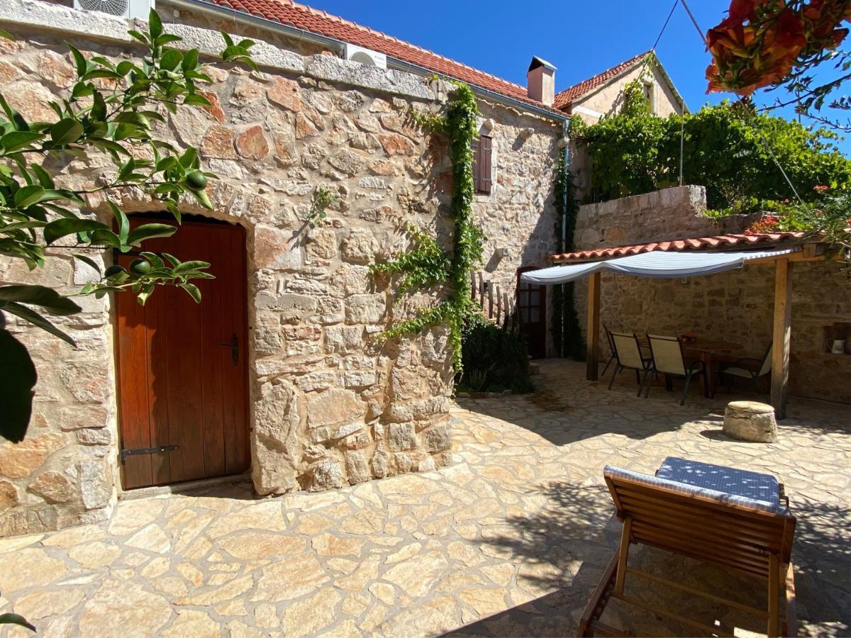 Holiday Home Hauser Vrbanj Exterior photo