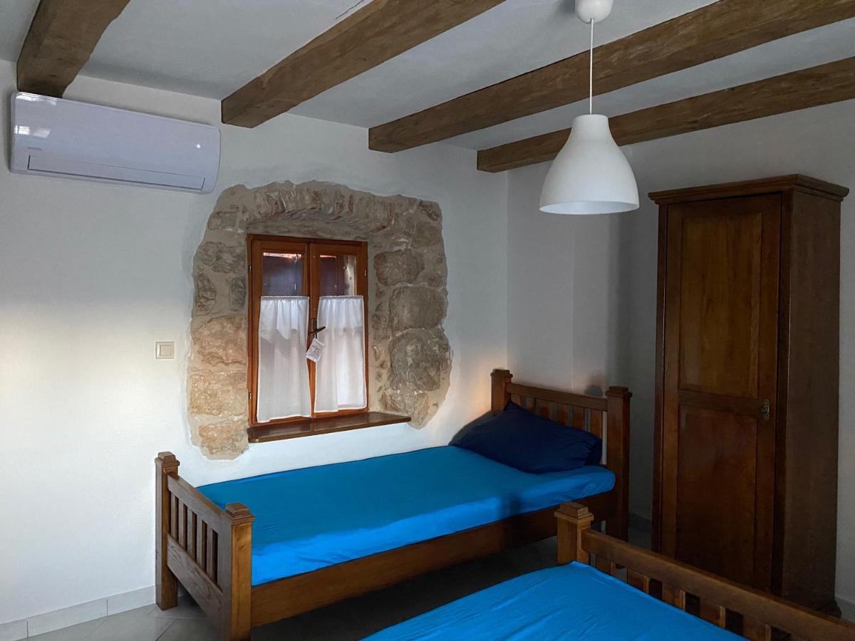 Holiday Home Hauser Vrbanj Exterior photo