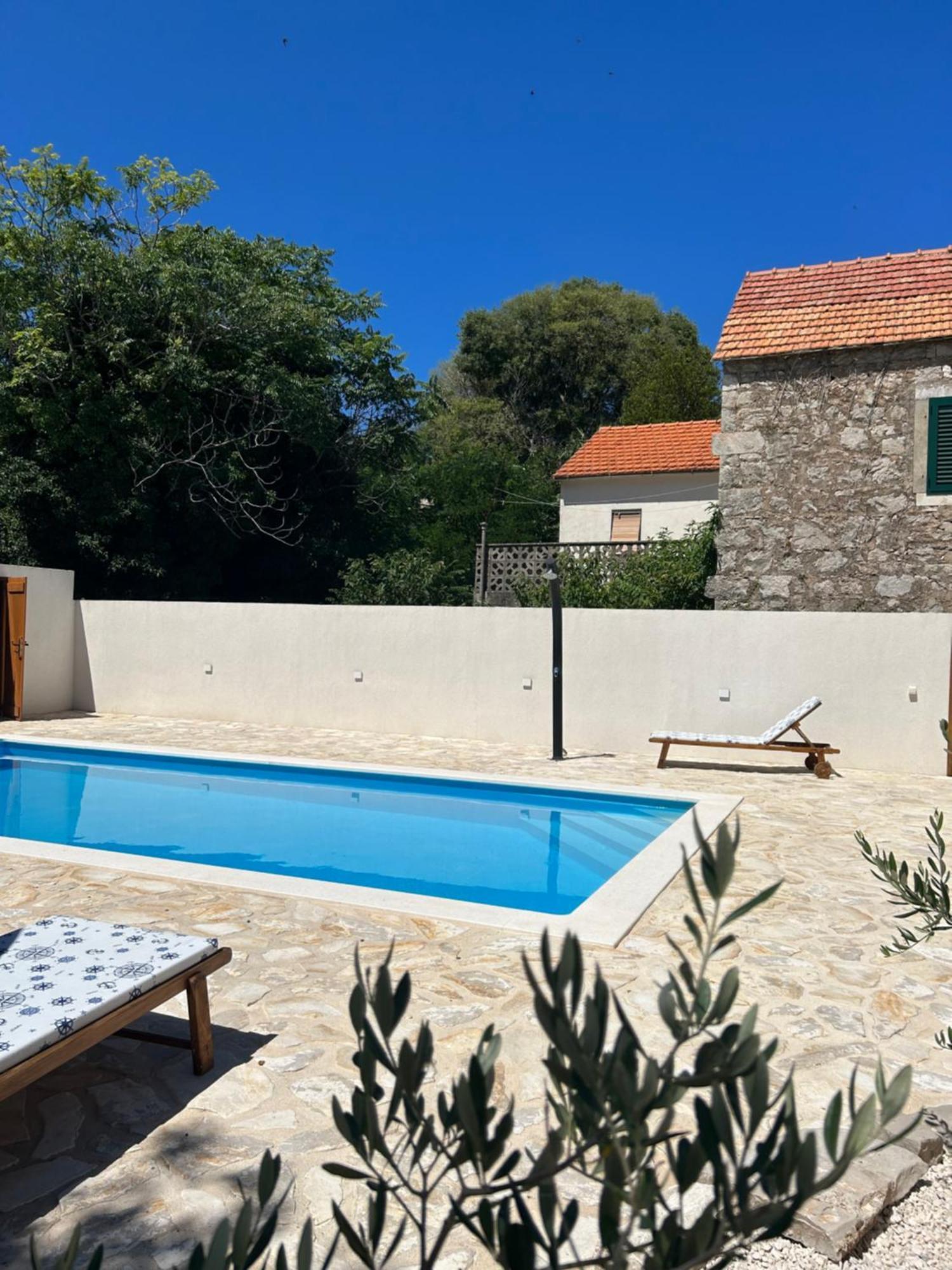 Holiday Home Hauser Vrbanj Exterior photo